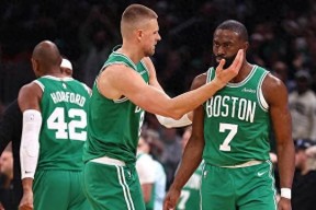 南宫官方网站这也行？国足怒砍55分德罗巴在利物浦比赛中爆冷，奥兰多魔术手感冰凉备战CBA季后赛的简单介绍